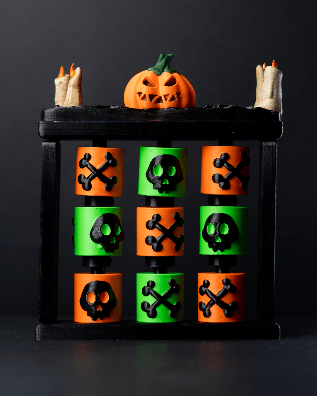 Halloween Tic-Tac-Toe – Skull & Crossbones Game Set