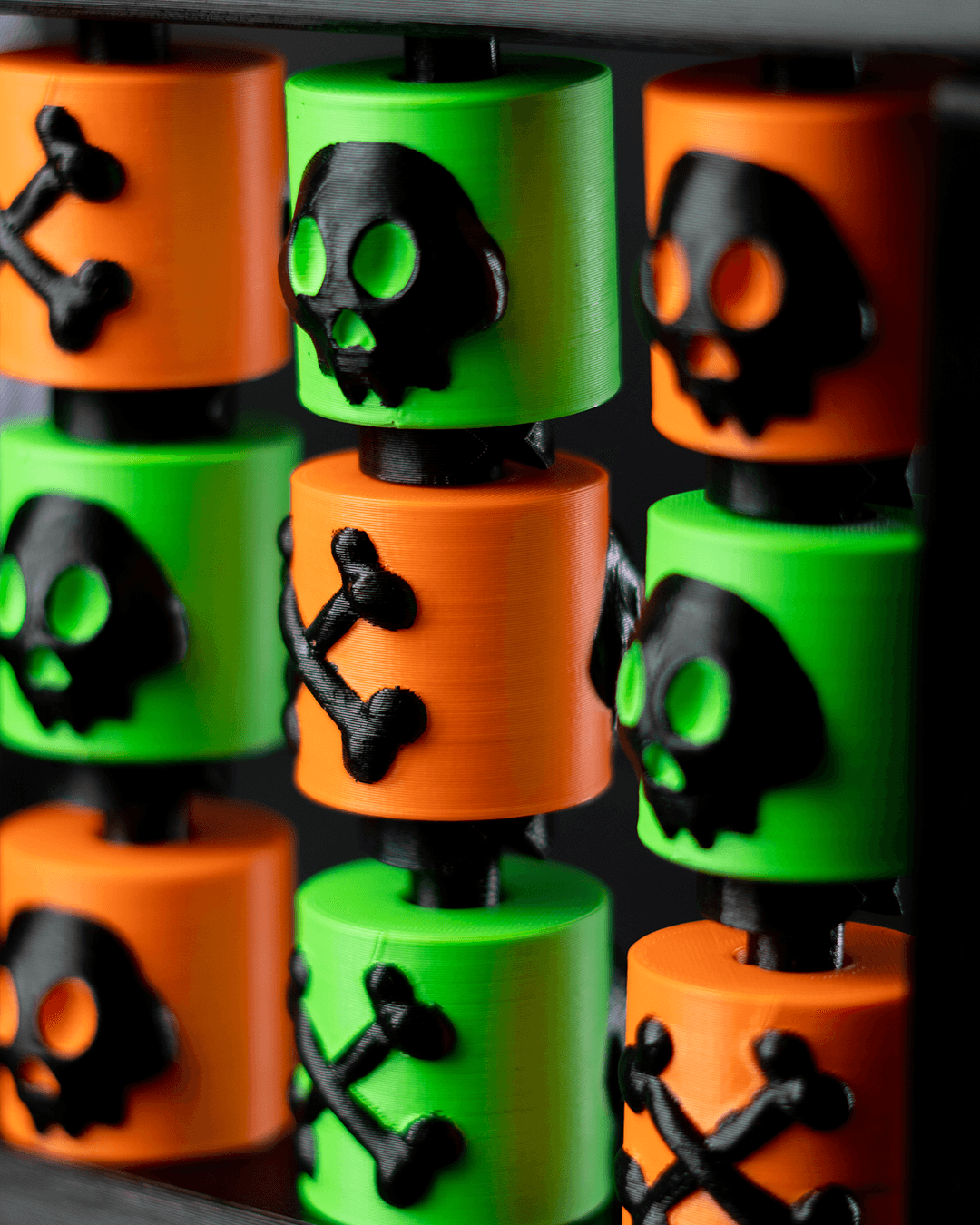 Halloween Tic-Tac-Toe – Skull & Crossbones Game Set