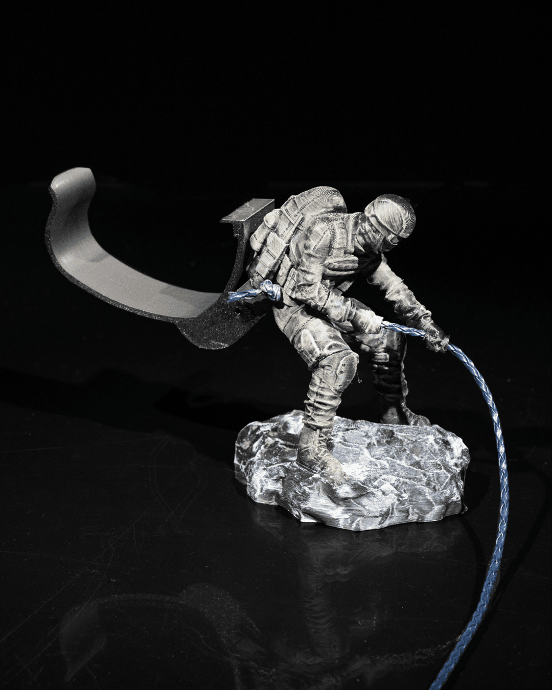 Abseiling Soldier Gaming Controller & Headset Holder