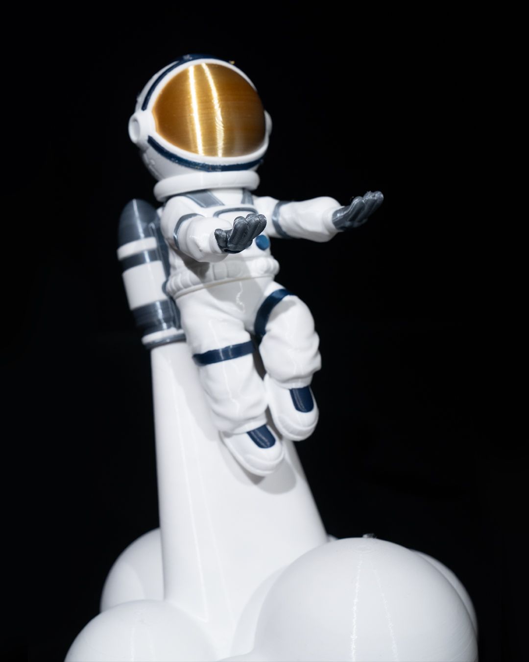 Astronaut Gaming Controller Holder Stand