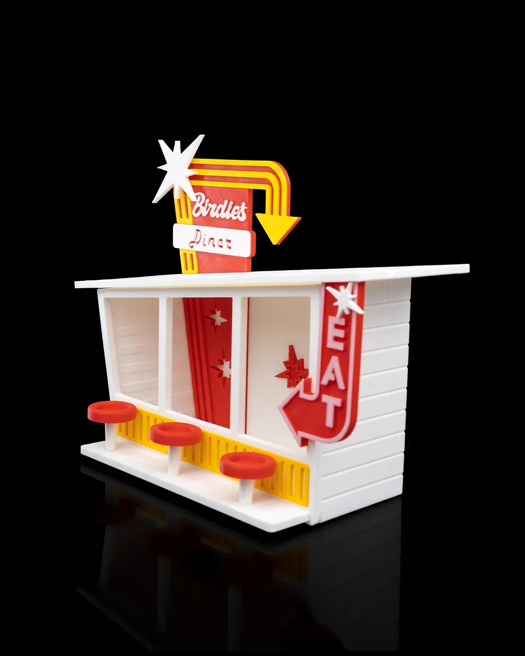 Birdie Diner – Retro-Style Bird Feeder for Backyard Guests - Fusion Layer 3D