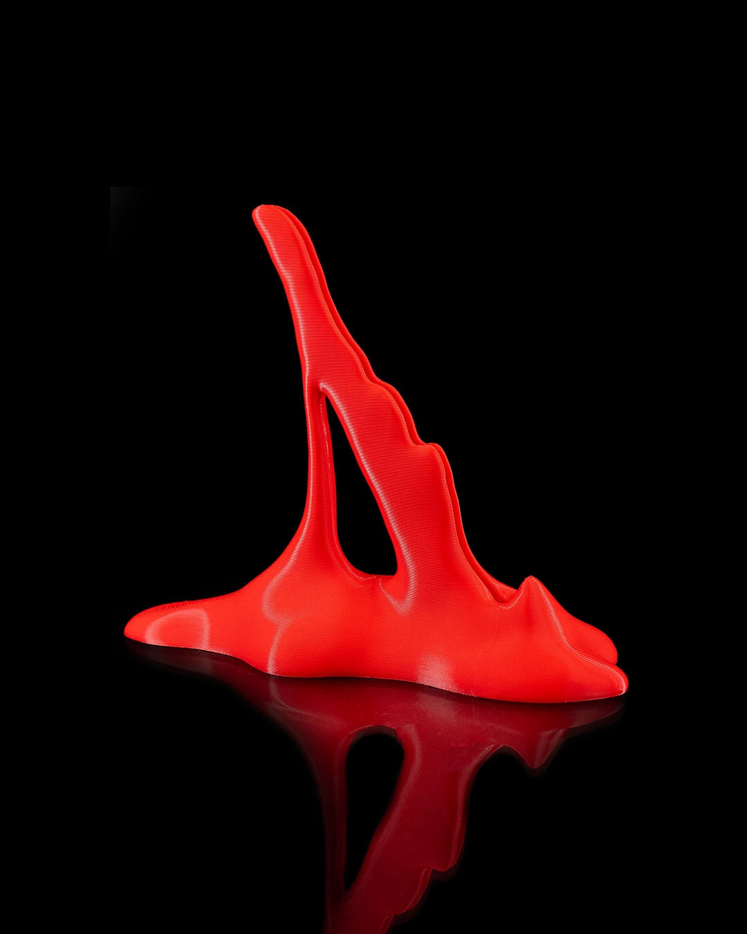 Bloody Knife Holder Stand – Horror Kitchen Decor | Creepy Halloween Prop | 3D Printed Bloody Drip Knife Stand for Scary Party