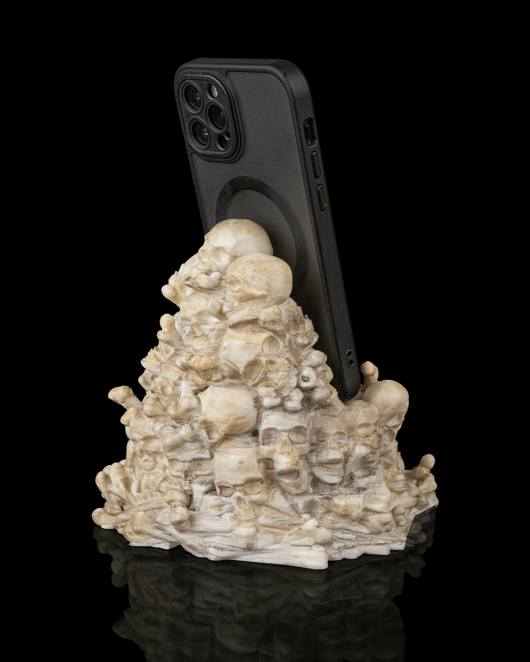 Bone Throne Phone Holder – Gothic Skull Smartphone Stand | 3D Printed Horror Desk Accessory | Spooky Halloween Phone Dock