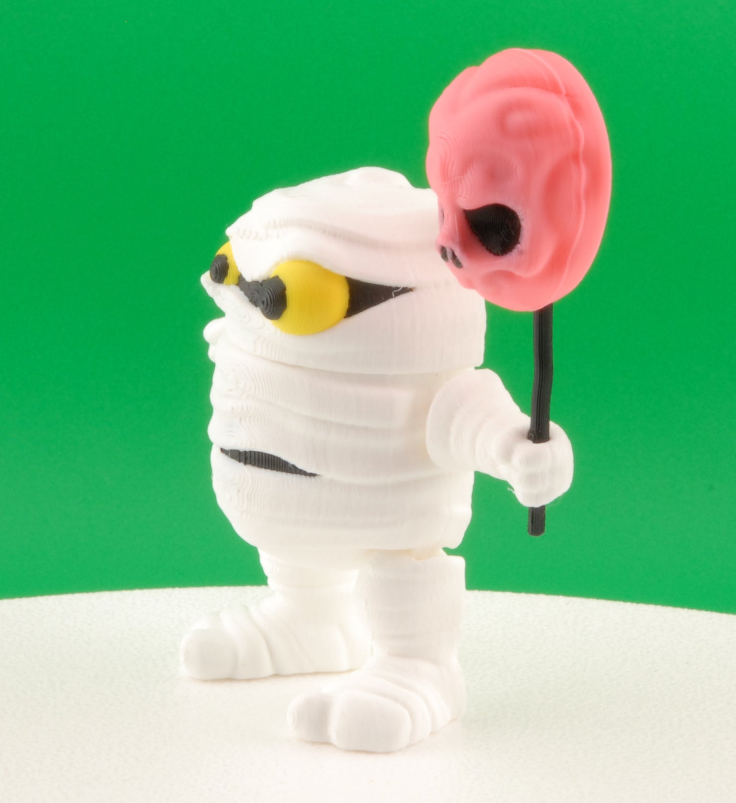 Mummy Figure – Articulated Halloween Monster Collectible | 3D Printed Horror Figurine | Creepy Mummy Keychain with Skull Staff