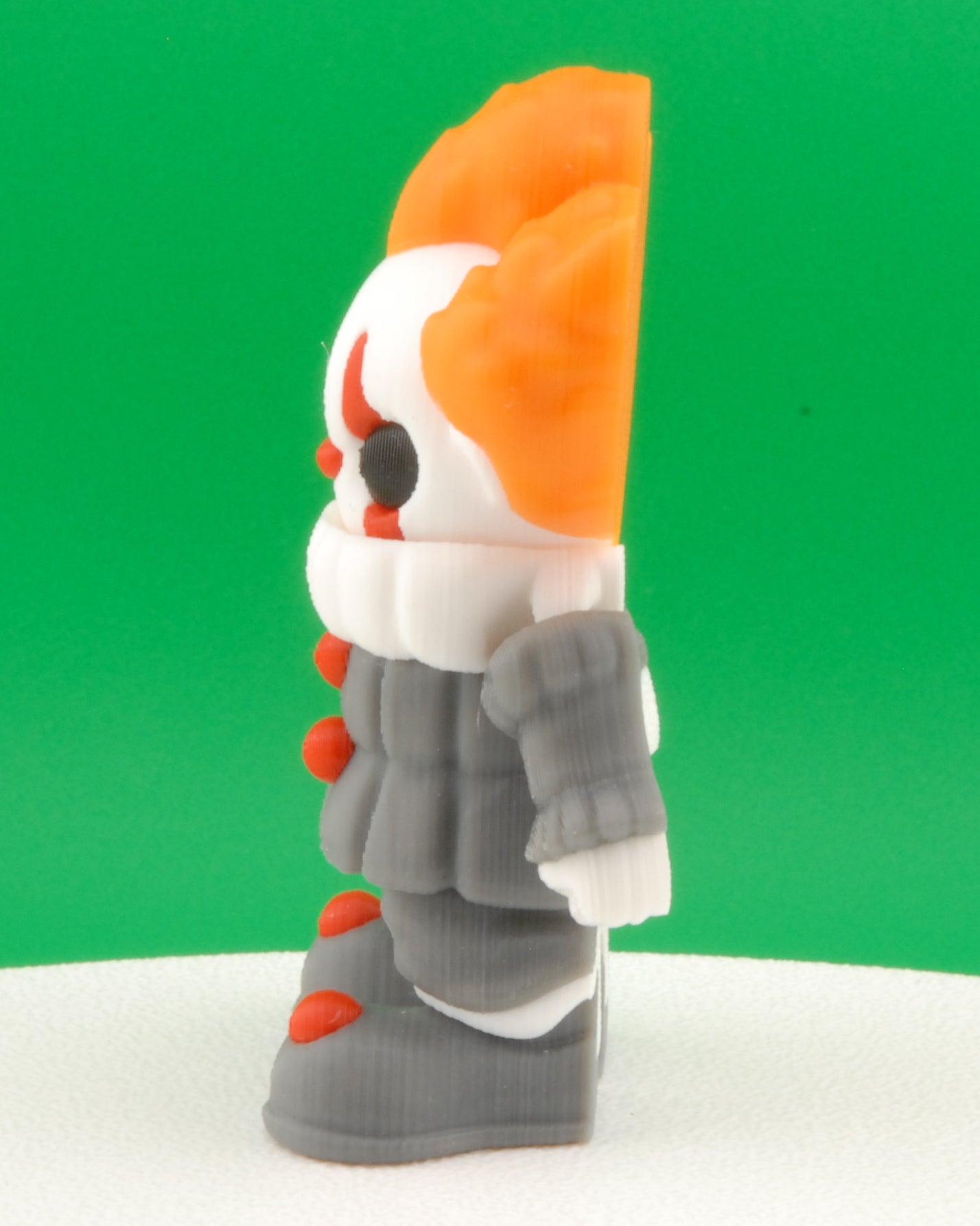 Pennywise Figure – IT 2017 Articulated Horror Collectible | 3D Printed Creepy Clown Toy | Pennywise Keychain with Balloon