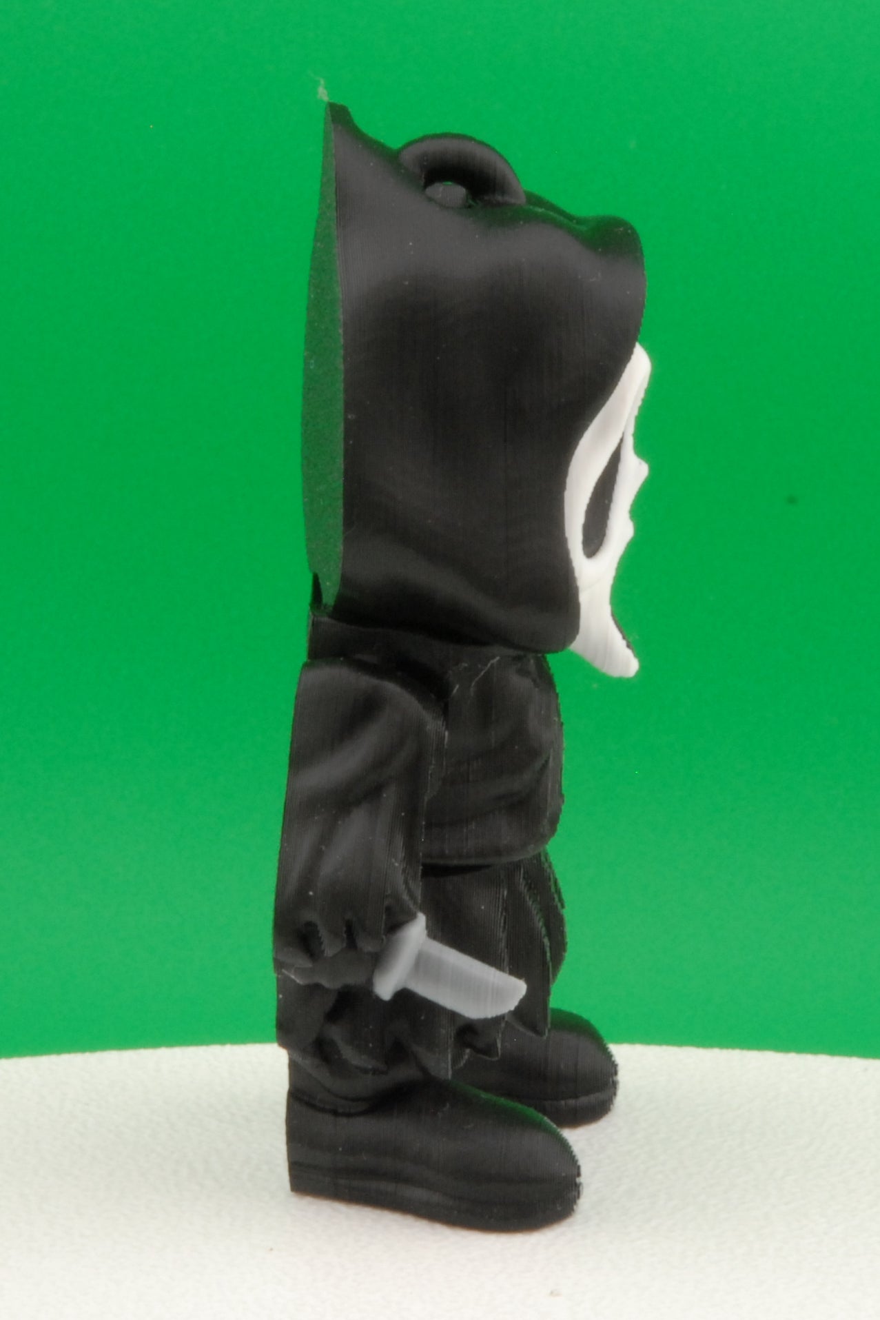 Ghostface Figure – Scream Horror Articulated Collectible | 3D Printed Slasher Toy | Ghostface Keychain or Halloween Figurine