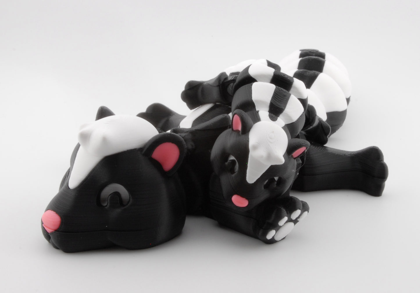 Stinker the Skunk – 3D Printed Articulated Trash Animal | Cute Skunk Figure | Fusion Layer 3D Woodland Collection (2 Sizes + Base Options)