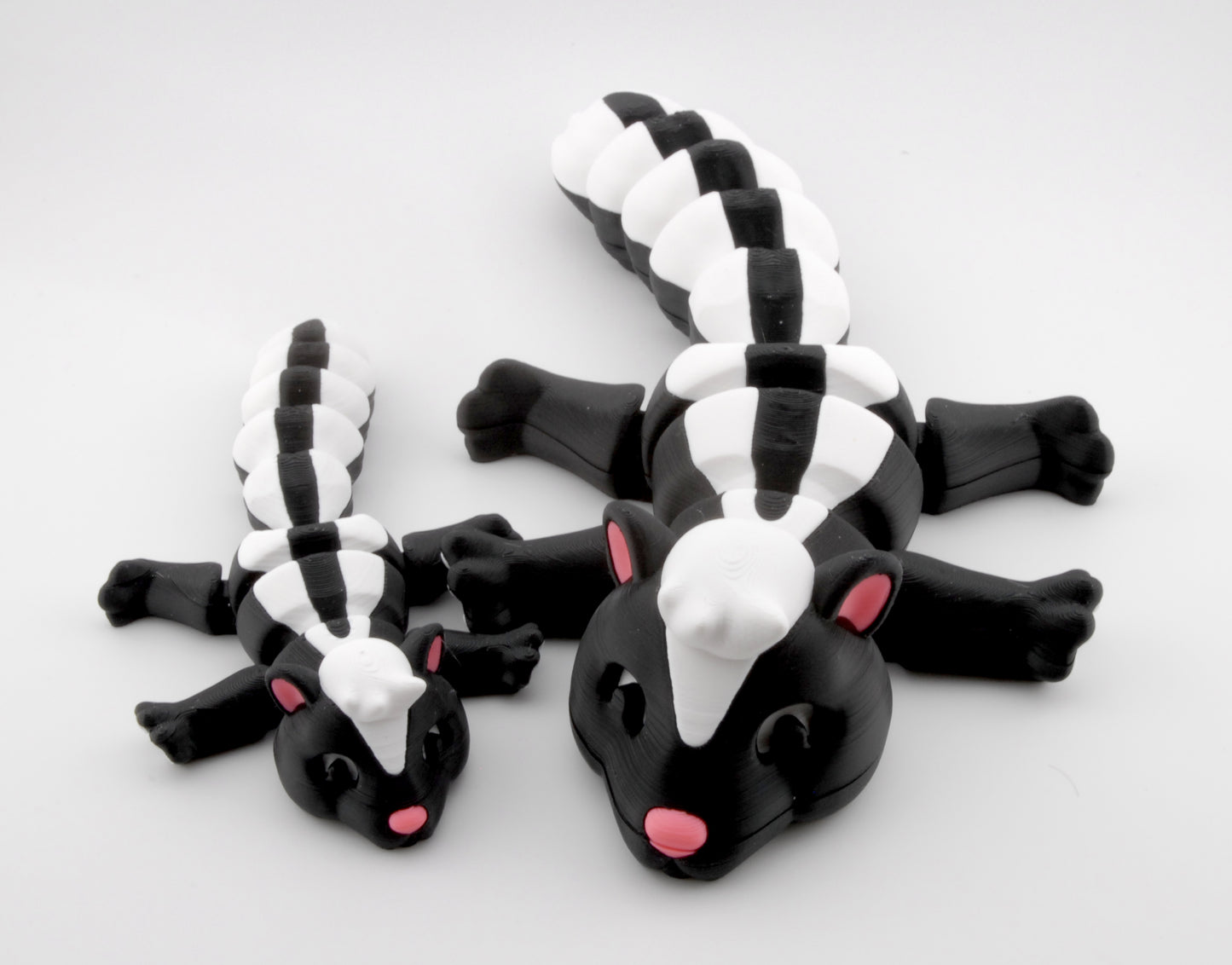 Stinker the Skunk – 3D Printed Articulated Trash Animal | Cute Skunk Figure | Fusion Layer 3D Woodland Collection (2 Sizes + Base Options)