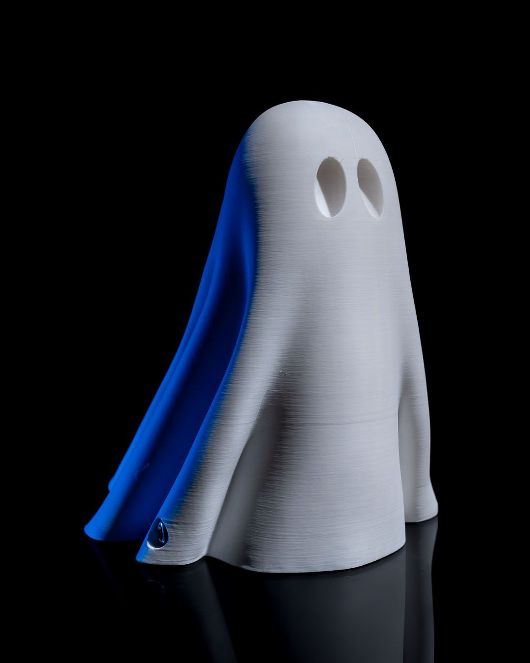 Ghostly Presence Halloween Light – Spooky Ghost Lamp with Wall Projection | 3D Printed Haunted House Décor Night Light