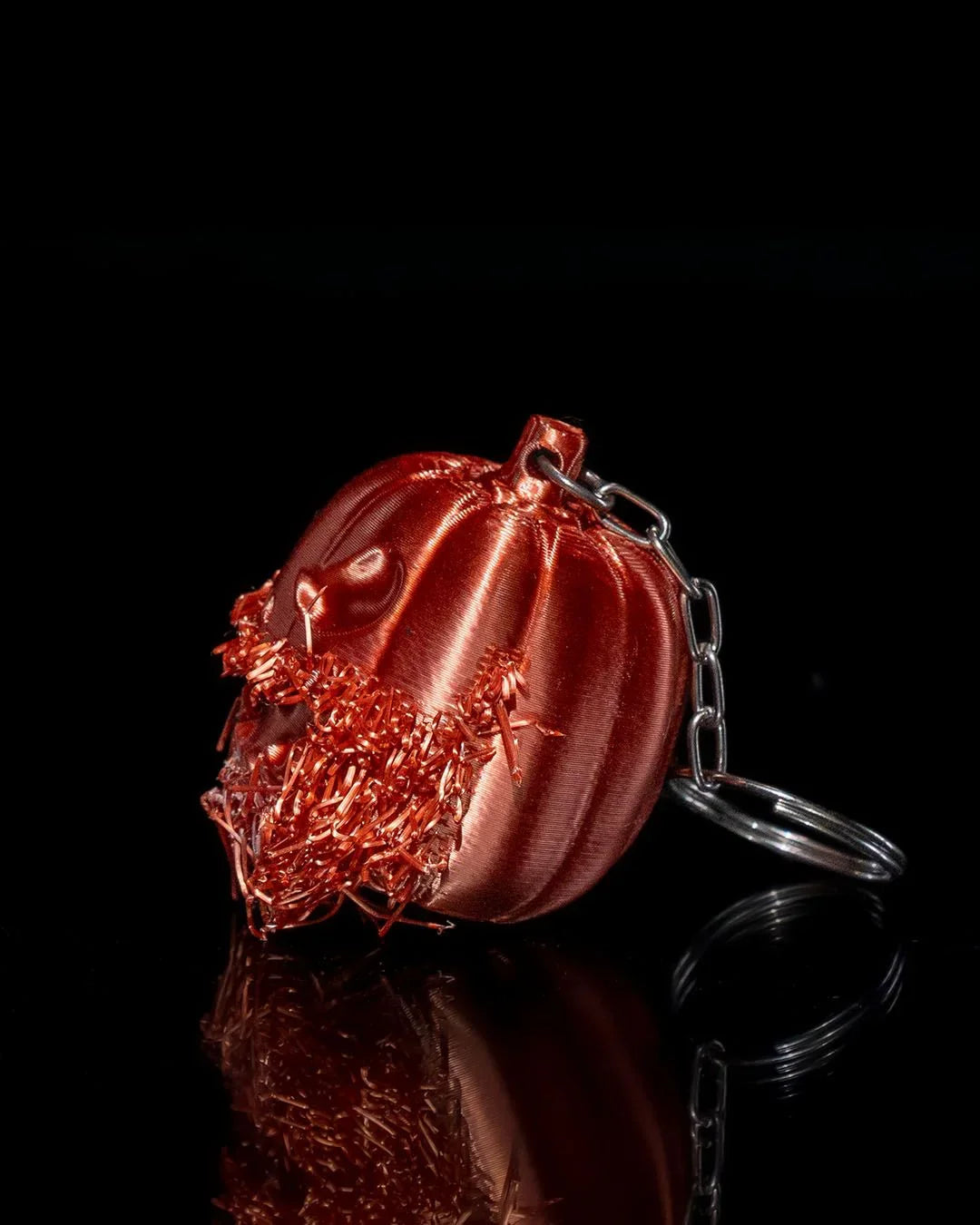 Hairy Pumpkin Keychain β Spooky, Silly, and Stress-Relieving! - Fusion Layer 3D