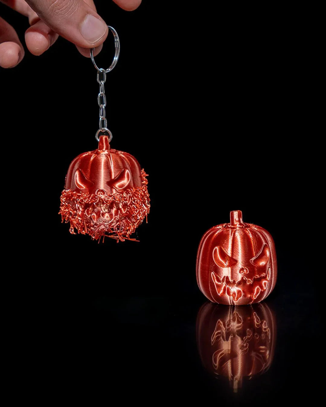 Hairy Pumpkin Keychain β Spooky, Silly, and Stress-Relieving! - Fusion Layer 3D