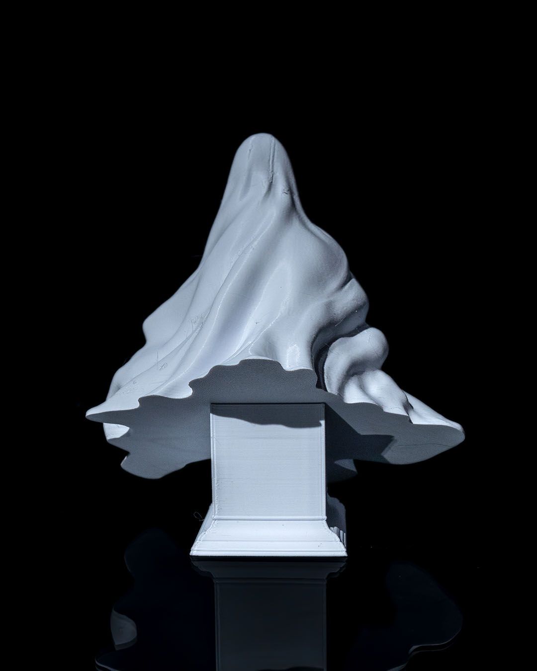 Haunting Ghosts Set of 3 Light Up Halloween Figures