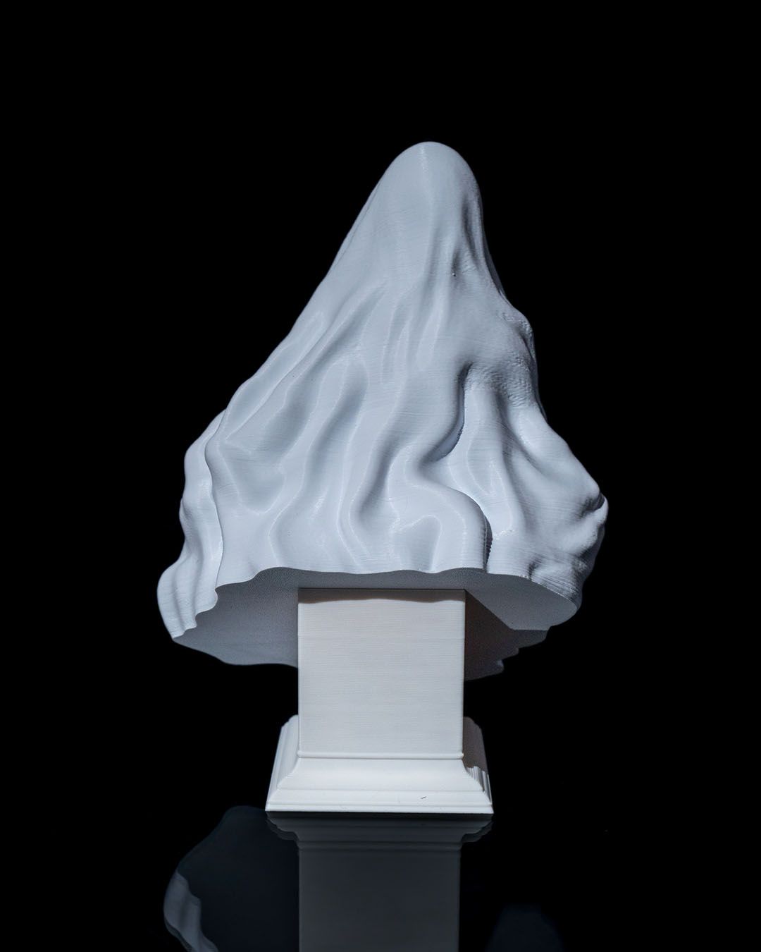 Haunting Ghosts Set of 3 Light Up Halloween Figures