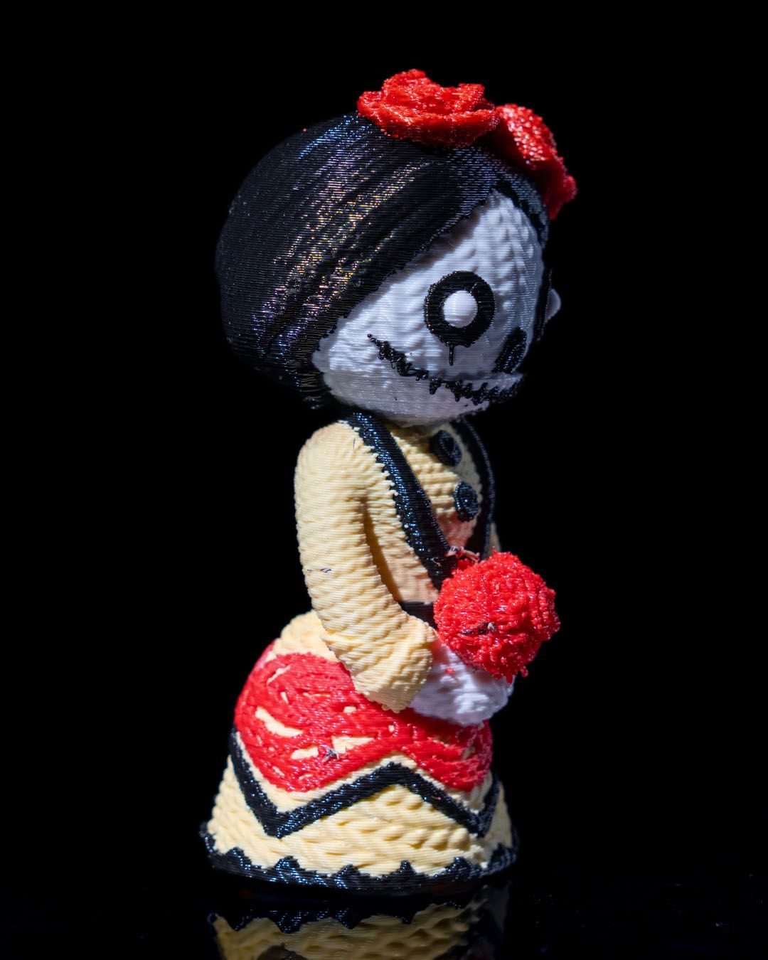 Knitted Love Skeleton Couple Figurines