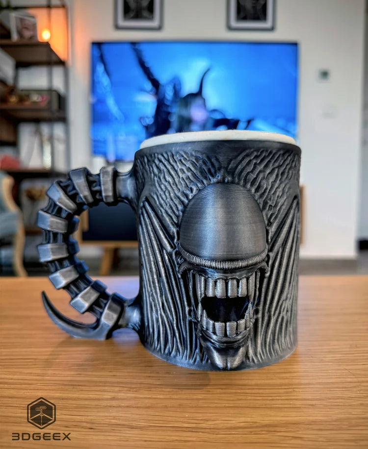 Alien Ice Cream Pint Holder – 3D Printed Xenomorph-Inspired Cozy | Sci-Fi Horror Cup | Left or Right Handle