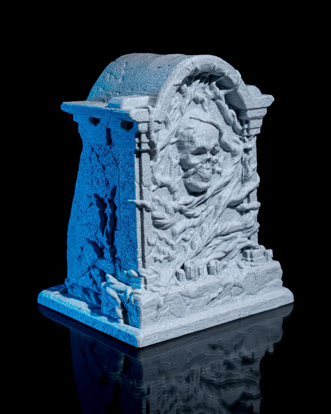 Haunted Tombstone Halloween Light – Grim Reaper Projection Lamp | 3D Printed Spooky Graveyard Décor with LED Glow