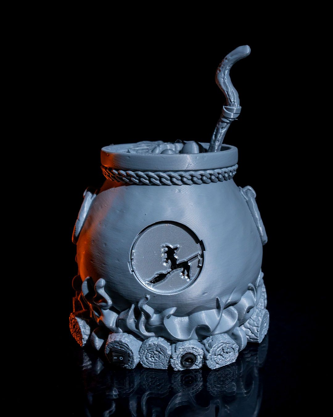 Witch’s Cauldron Halloween Light – Bubbling Cauldron Lamp with Bat Projection | 3D Printed Spooky Party Décor Centerpiece