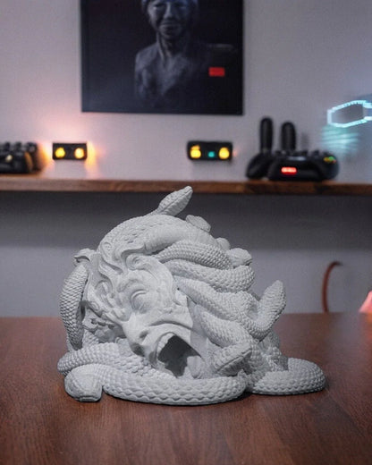 Gorgon Demise Dice Tower - Fusion Layer 3D