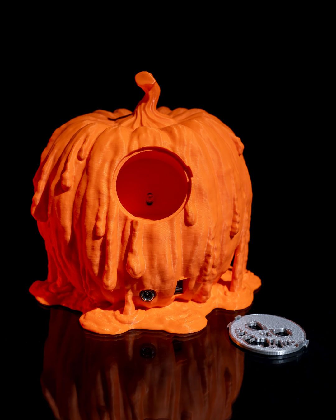 Carved Pumpkin Halloween Light – Creepy Jack-o’-Lantern Lamp | 3D Printed Spooky Pumpkin Décor with Glowing Projection
