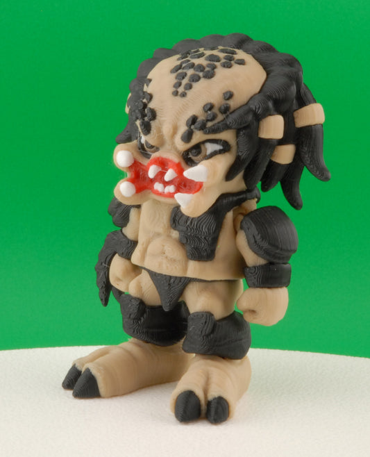 Predator Figure – Articulated Horror Sci-Fi Collectible | 3D Printed Predator Toy | Alien Hunter Keychain or Display Figurine