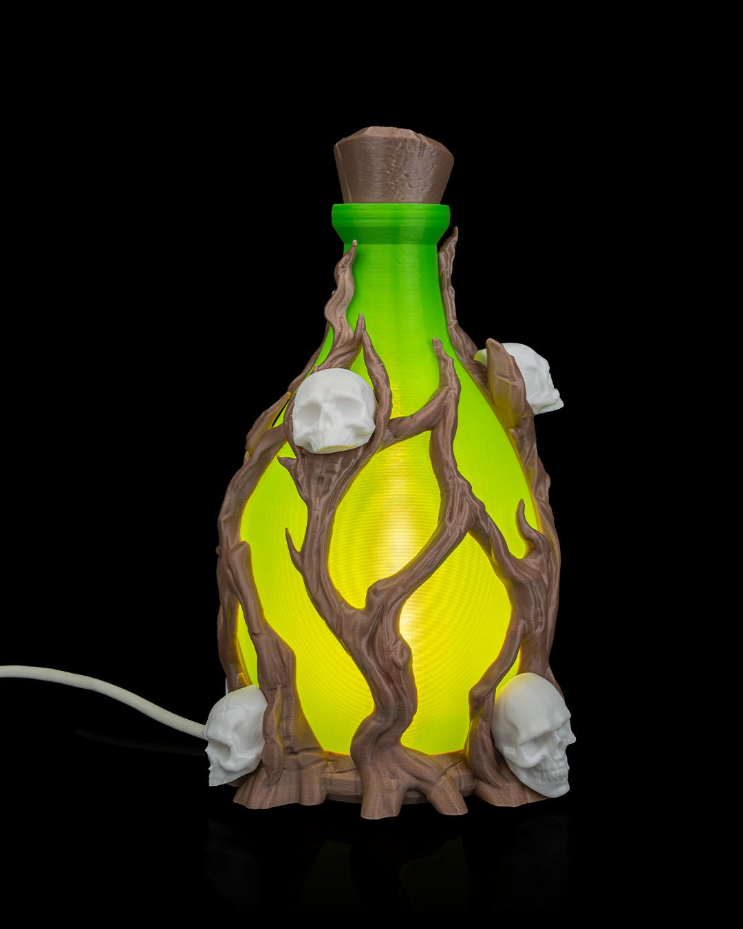Deadly Sip Table Lamp – Halloween Skull & Potion Bottle Light | Spooky Gothic Home Decor (22 cm)