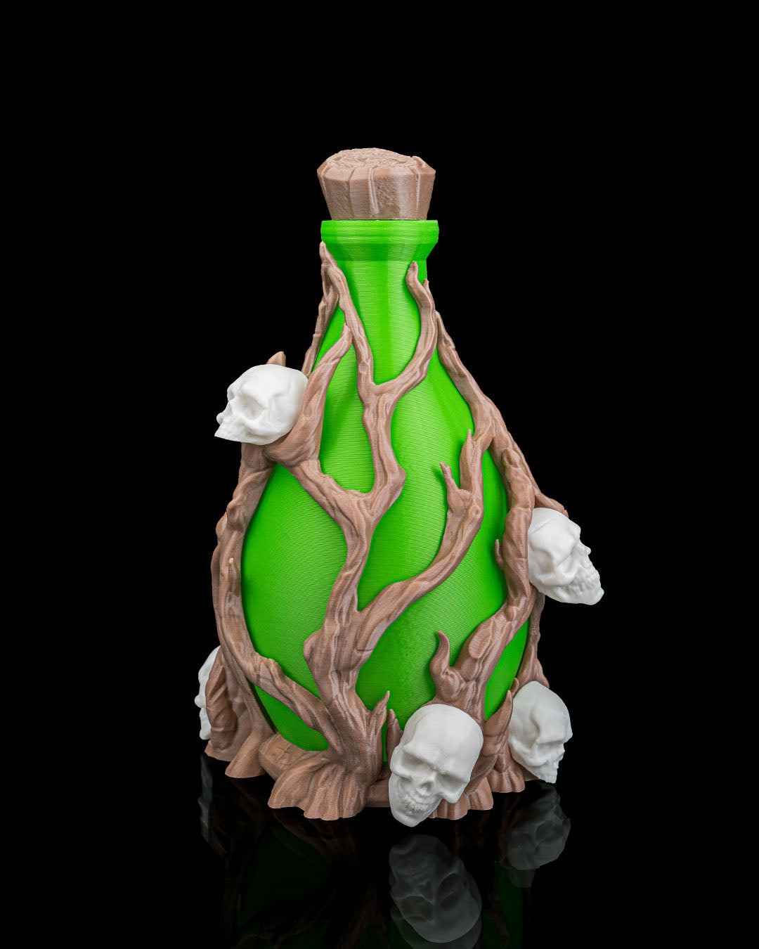 Deadly Sip Table Lamp – Halloween Skull & Potion Bottle Light | Spooky Gothic Home Decor (22 cm)