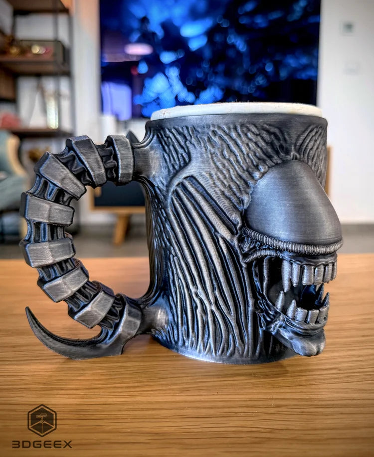 Alien Ice Cream Pint Holder – 3D Printed Xenomorph-Inspired Cozy | Sci-Fi Horror Cup | Left or Right Handle