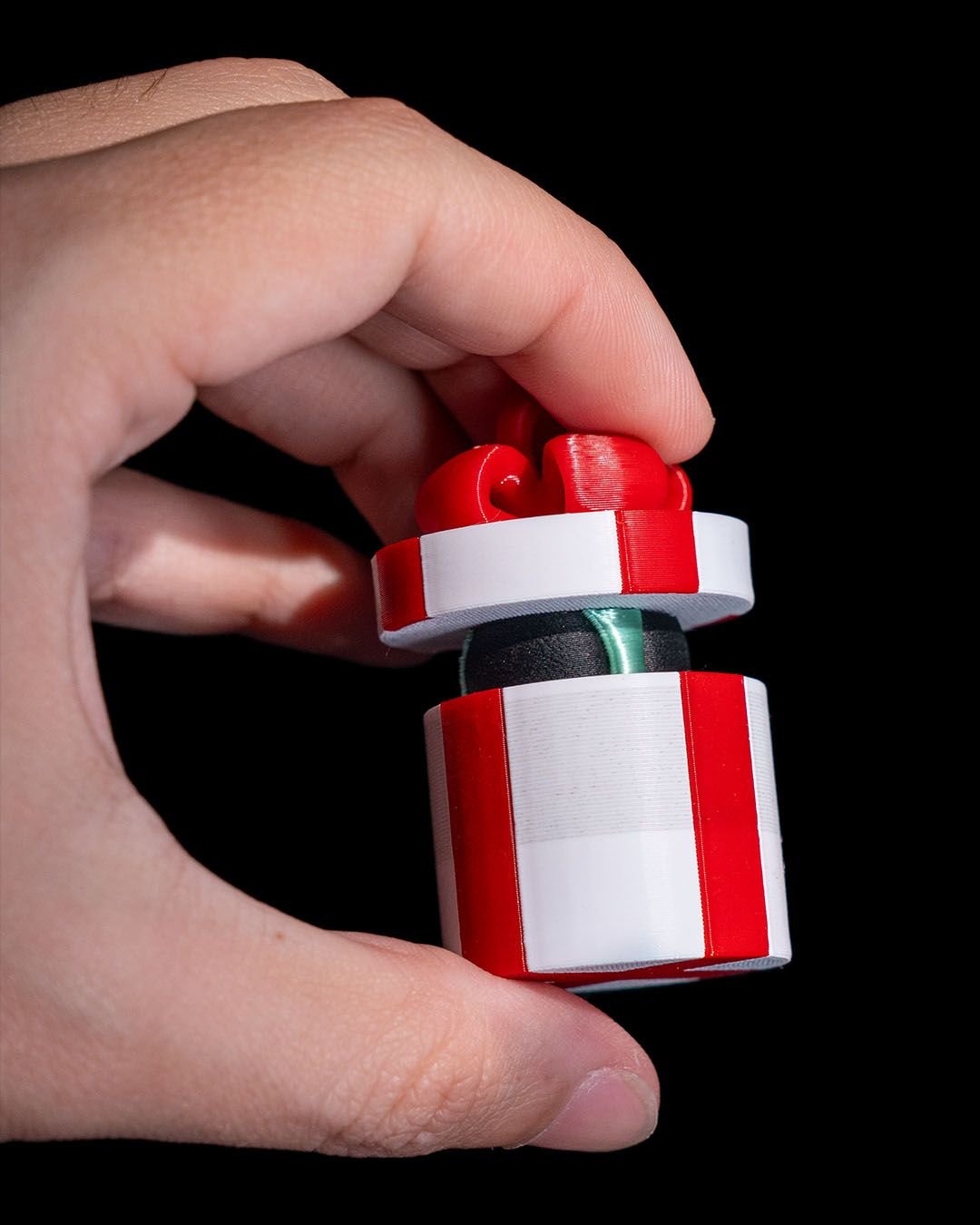 Christmas Gift Box Fidget Toy – Red and White Present Fidget for Holiday Stress Relief - Image 4