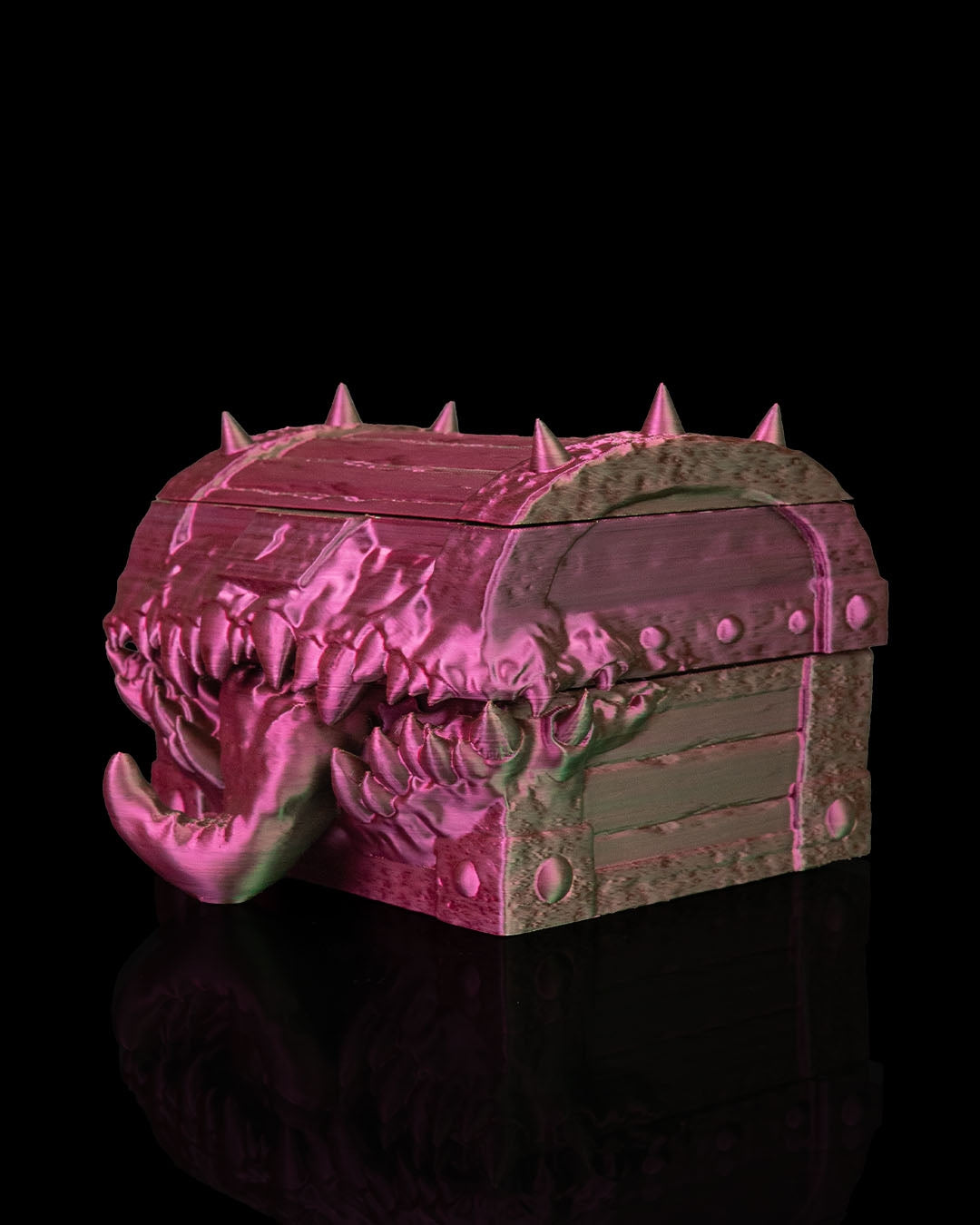 greedy chest monster deck box – 3d printed card storage with fangs & tongue | fantasy tcg box for magic, pokémon & yu gi oh!