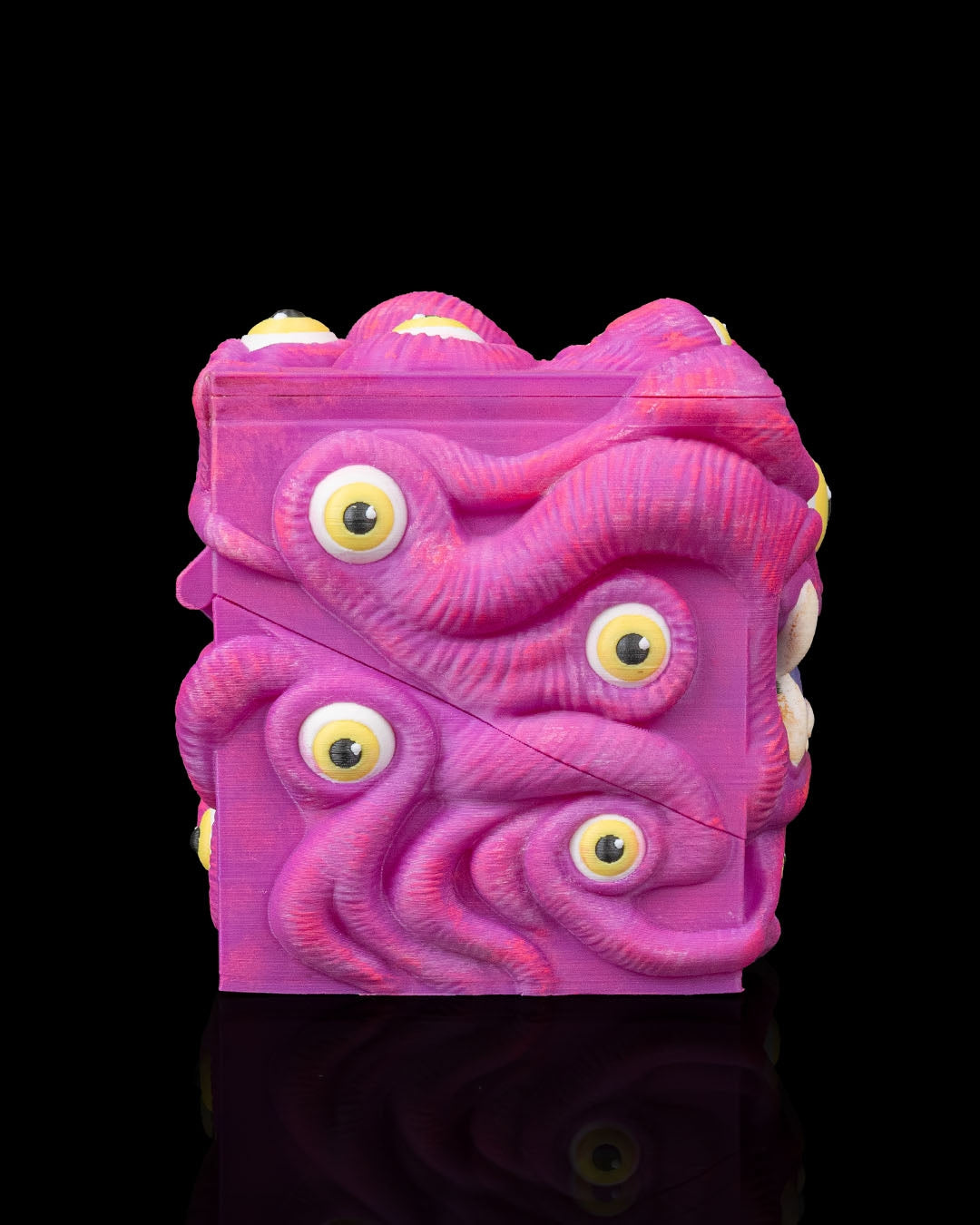 the allseer’s case – 3d printed monster deck box | multi eyed fantasy card storage for magic, pokémon, yu gi oh! & tcg players