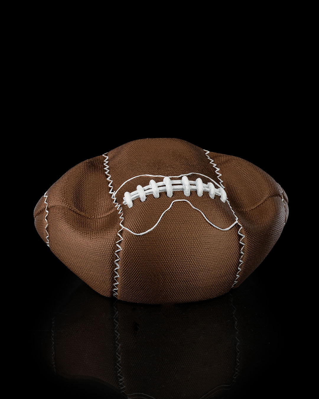 touchdown controller holder – 3d printed football stand | gaming accessory for ps5 & xbox controllers