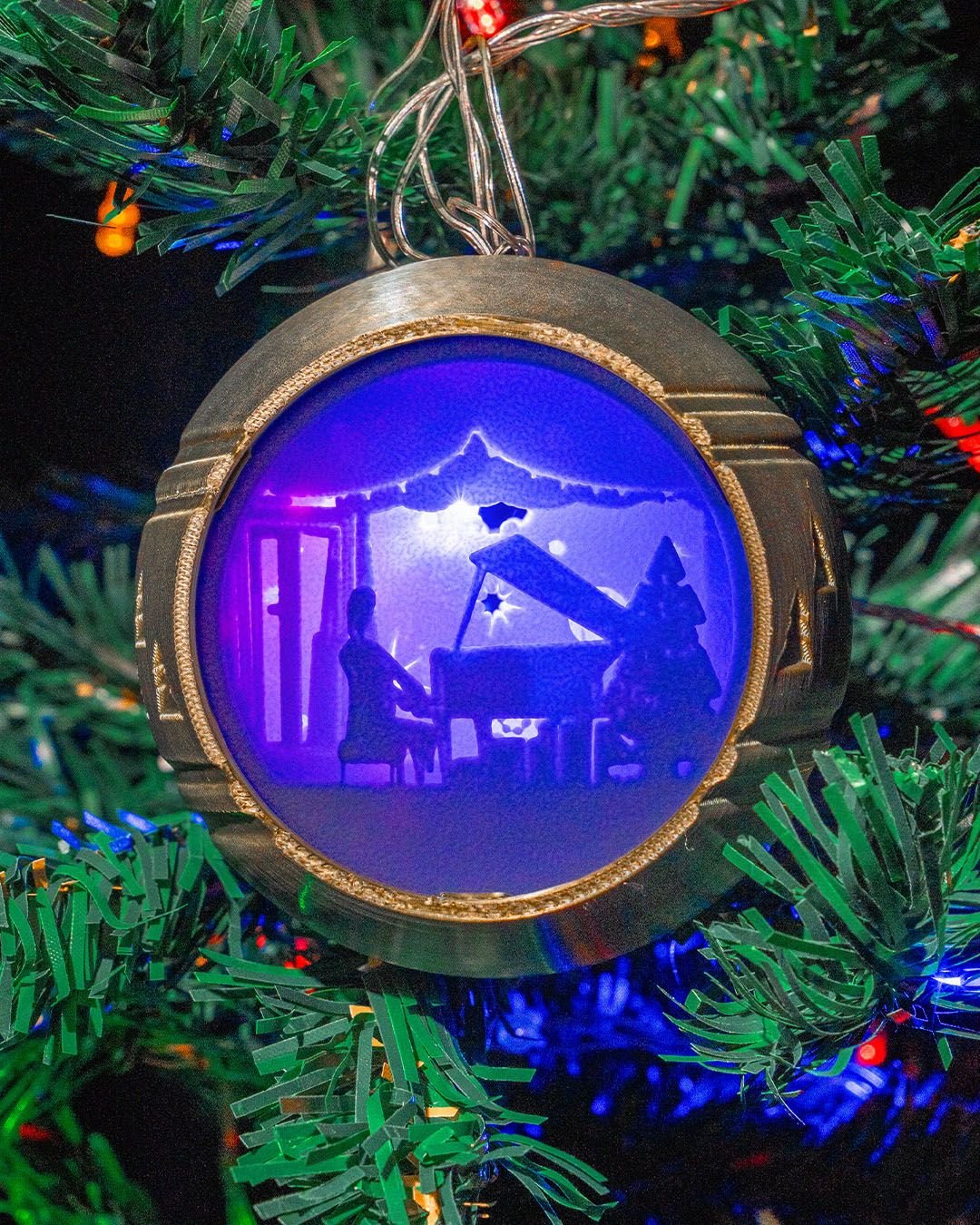 Light-Up Christmas Ornament Set – 3D Printed Holiday Glow Collection (Set of 3) - Image 4