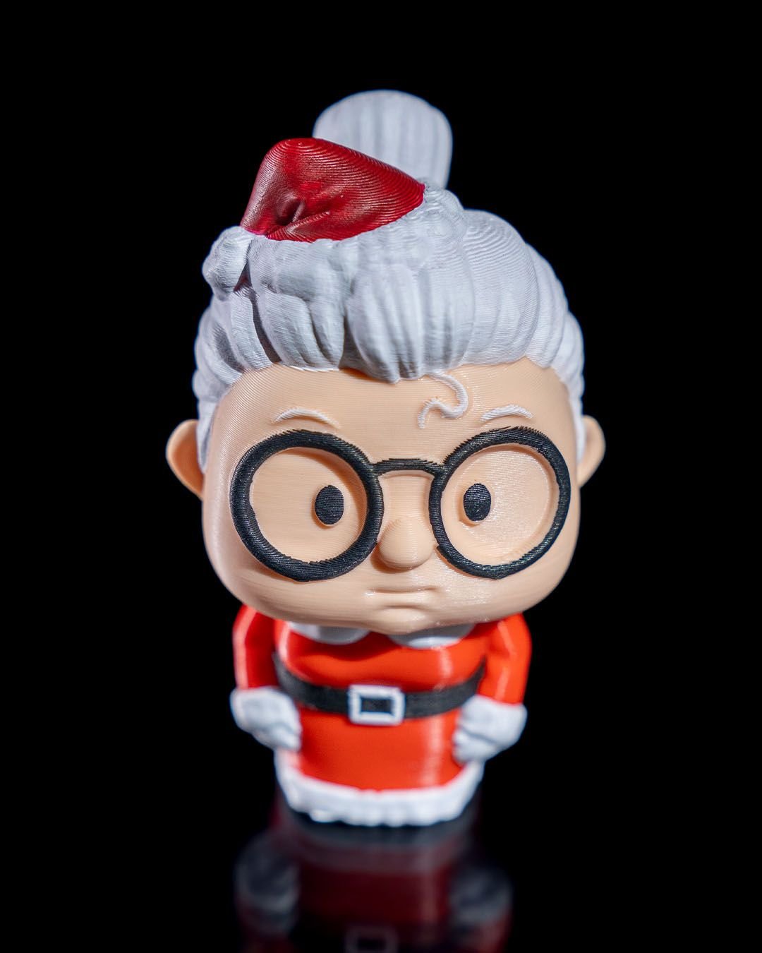 Mrs. San E.T. Claus Ornament – 3D Printed Christmas Alien Figure - Image 2