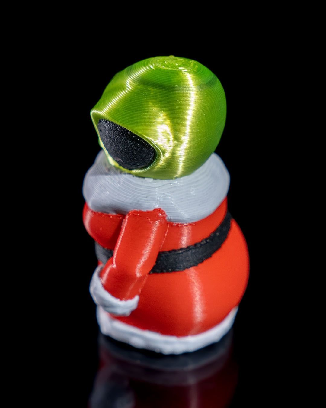 Mrs. San E.T. Claus Ornament – 3D Printed Christmas Alien Figure - Image 8