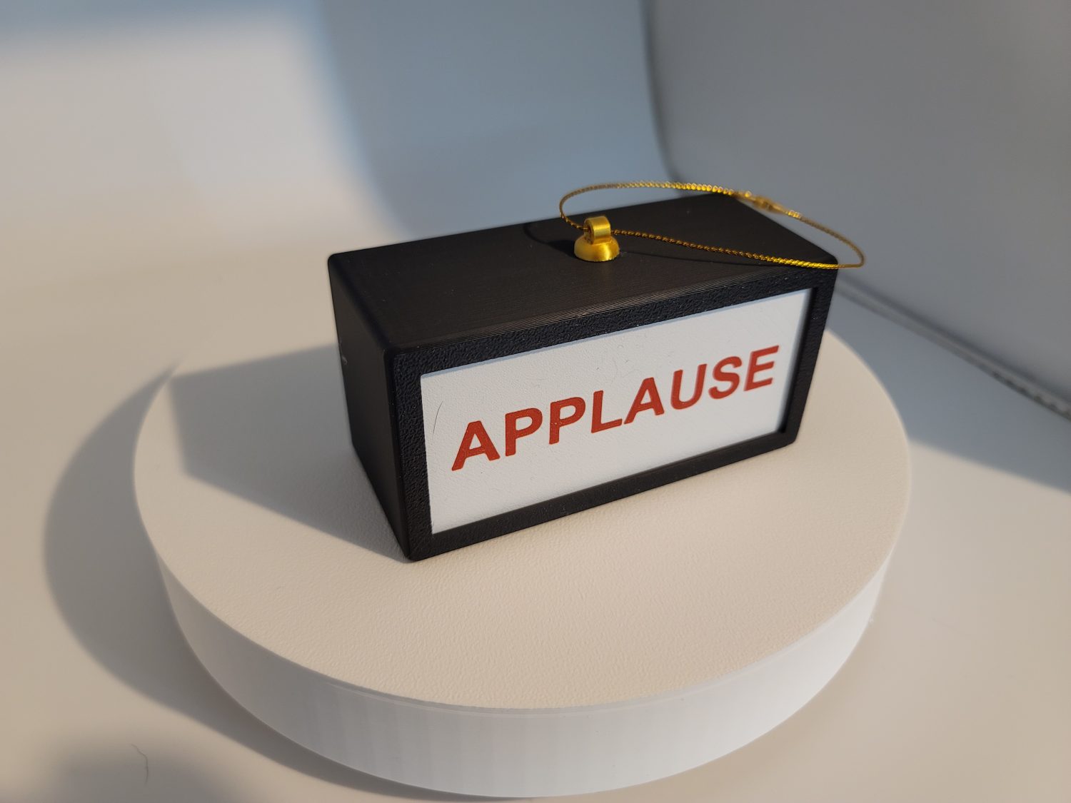 Applause Sign Ornament with LED Light – Theater Inspired Holiday Decor - Image 4